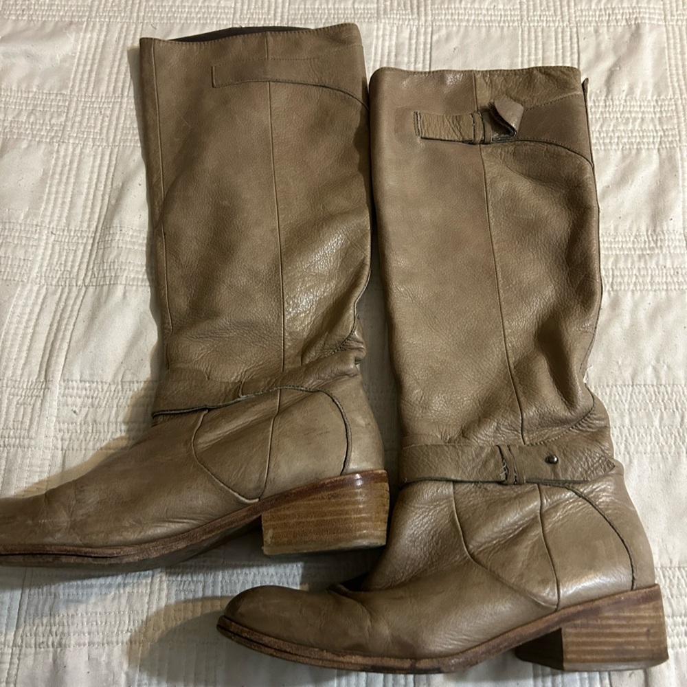 Dolce Vita boots